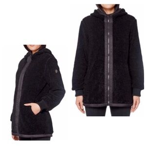 1 Madison Expedition Sz XL Black Faux Fur Fuzzy Hooded Jacket Insulated Sherpa